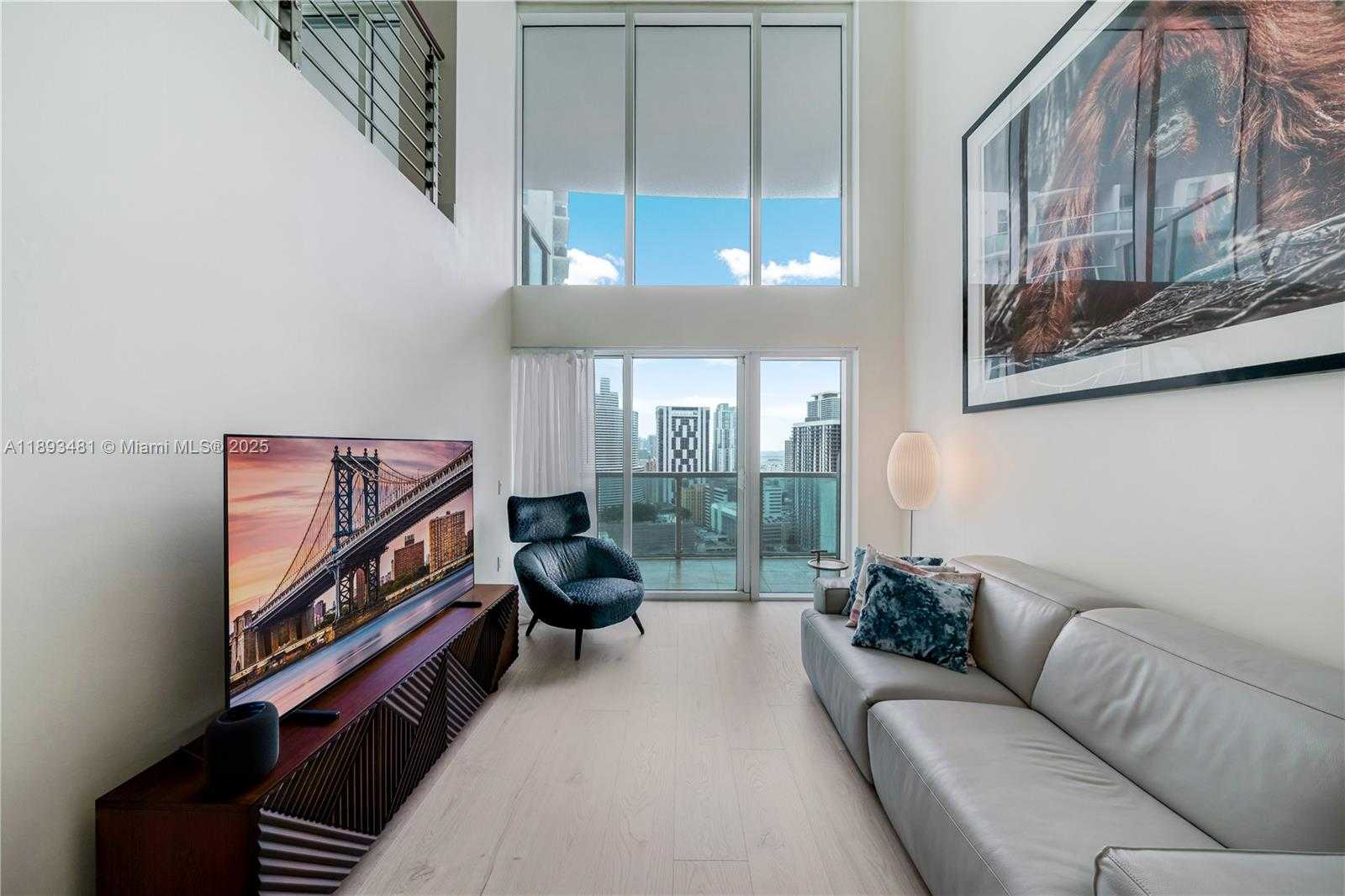 Small Image of 41 SOUTH EAST 5TH ST #1709, Miami Number 9