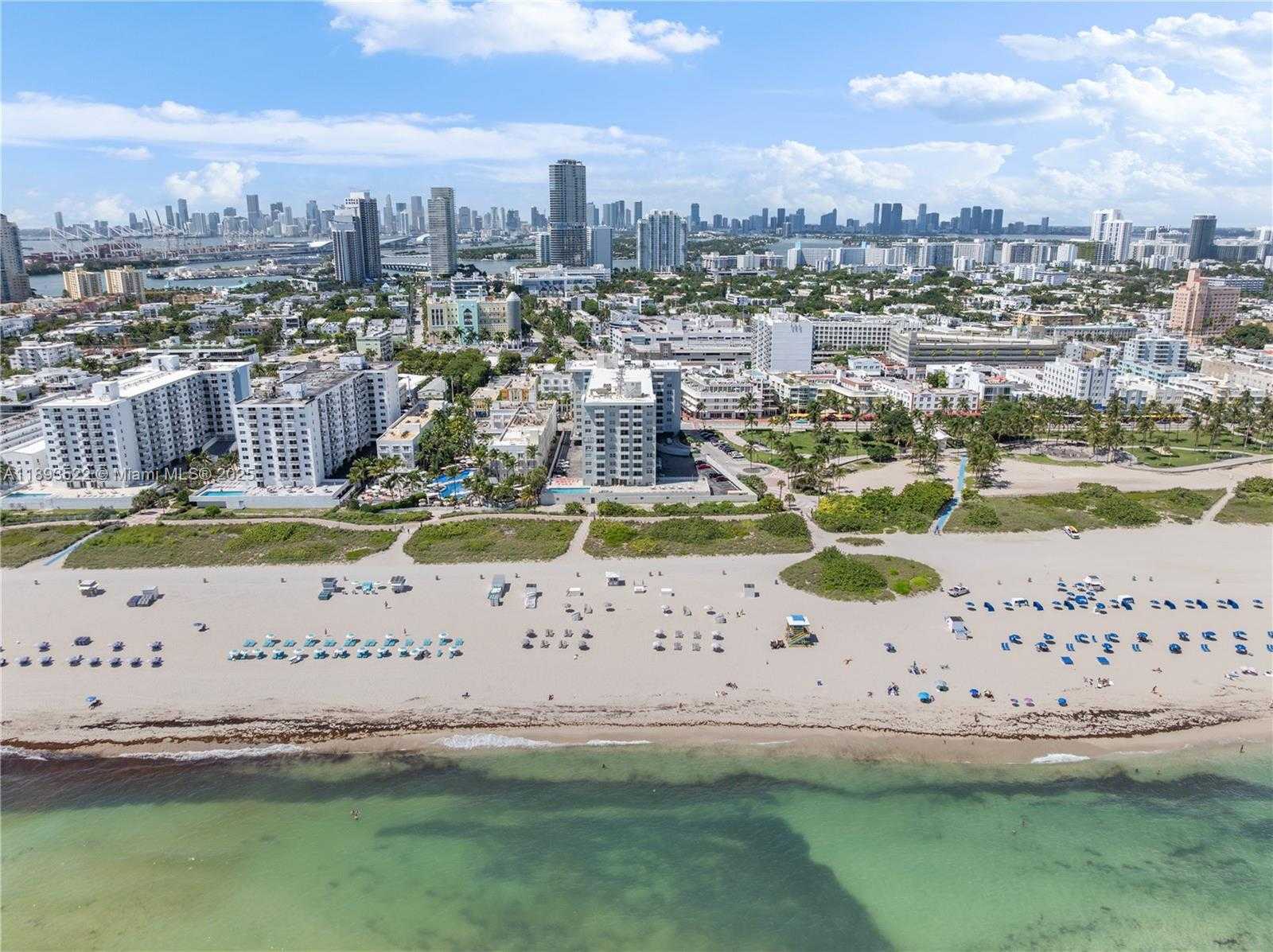 Small Image of 465 OCEAN DR #524, Miami Beach Number 2
