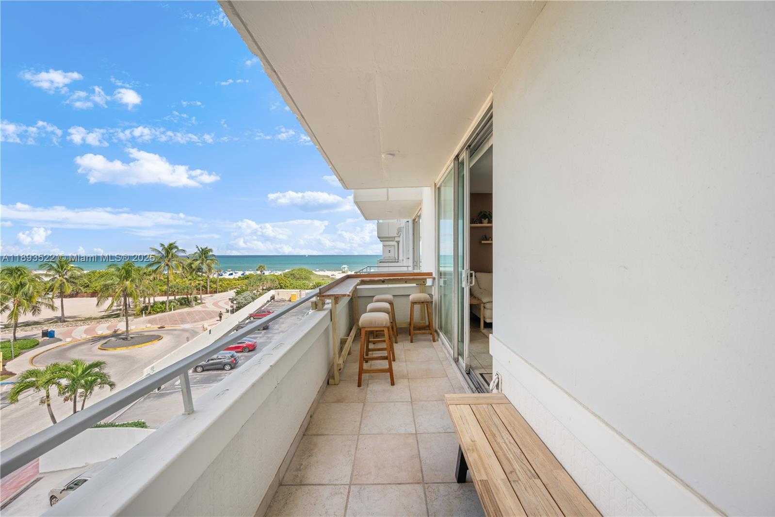 Small Image of 465 OCEAN DR #524, Miami Beach Number 4