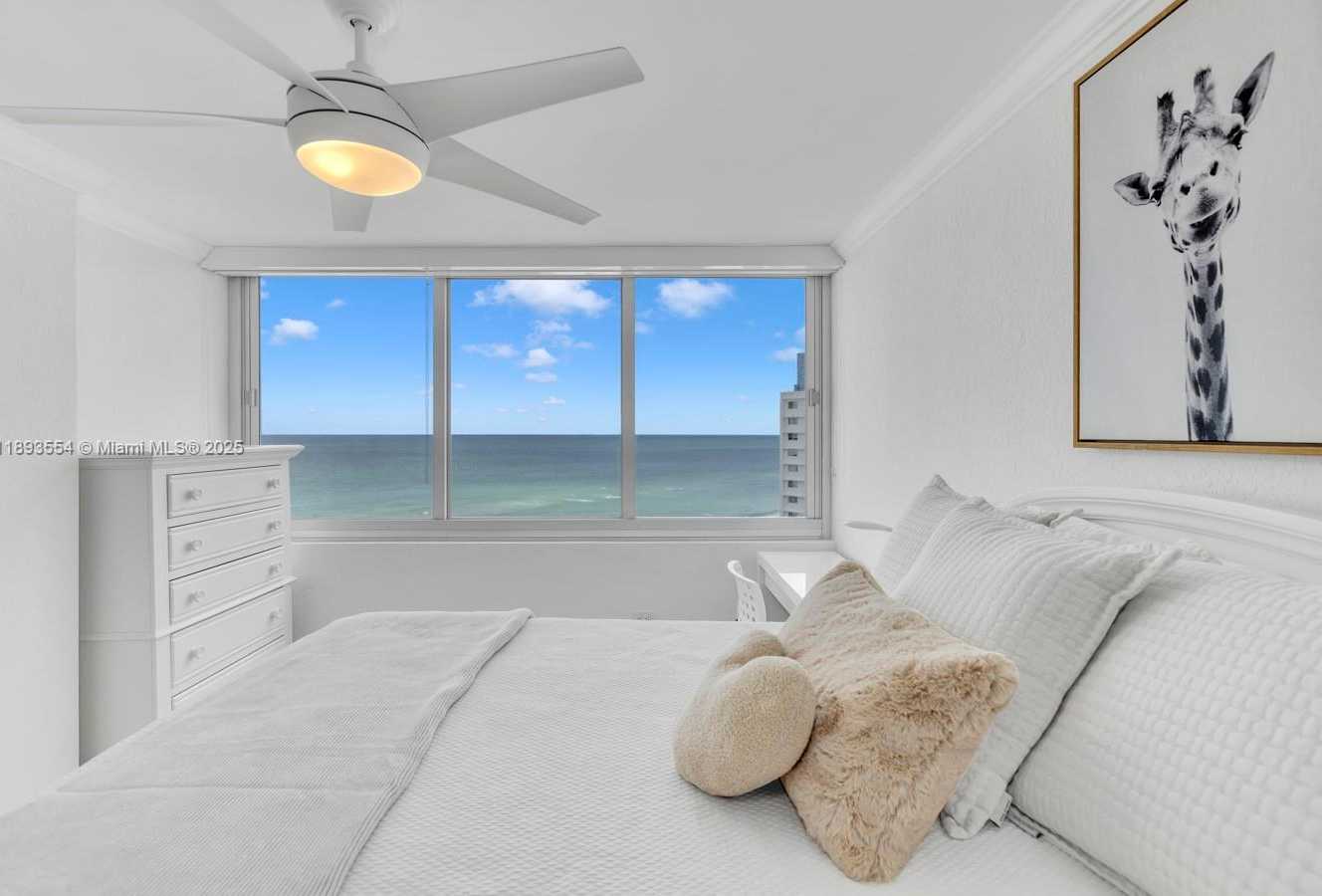 Small Image of 7135 COLLINS AVE #1126, Miami Beach Number 25