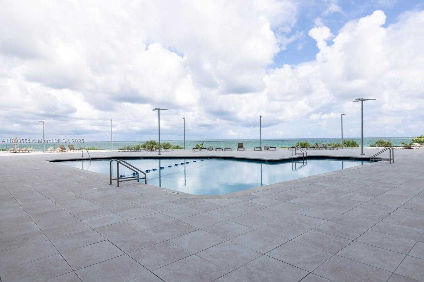 Small Image of 7135 COLLINS AVE #1126, Miami Beach Number 29