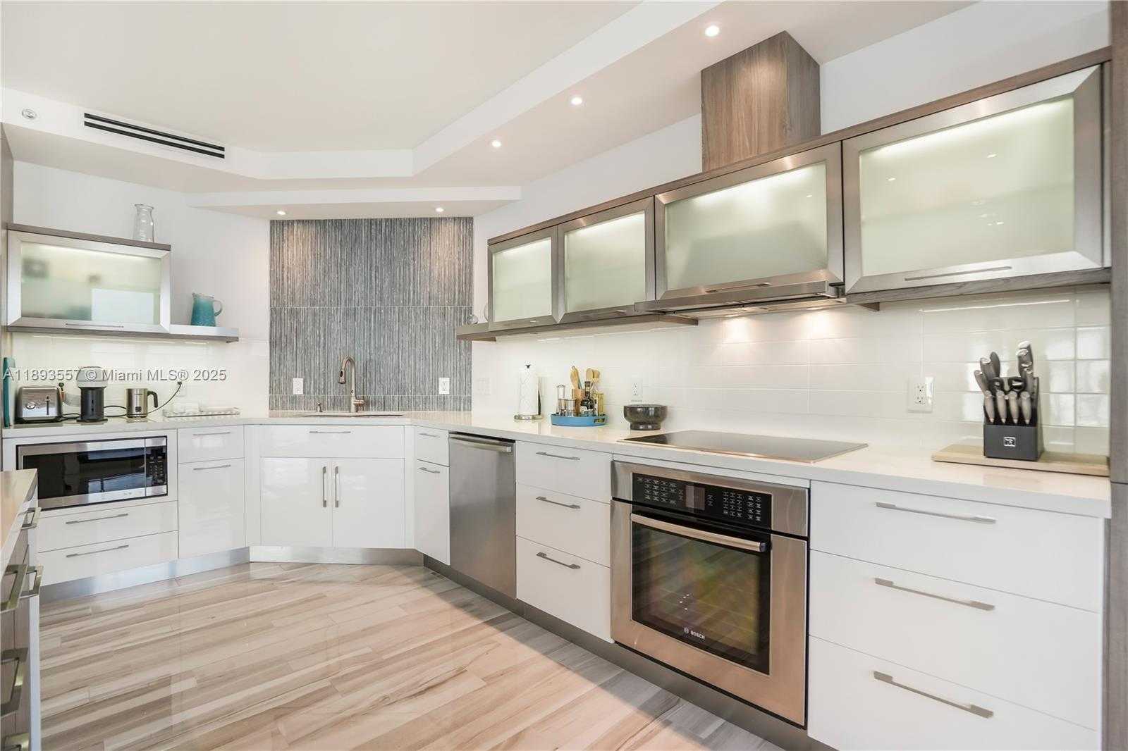 Small Image of 1300 SOUTH OCEAN BLVD #PH3, Pompano Beach Number 9