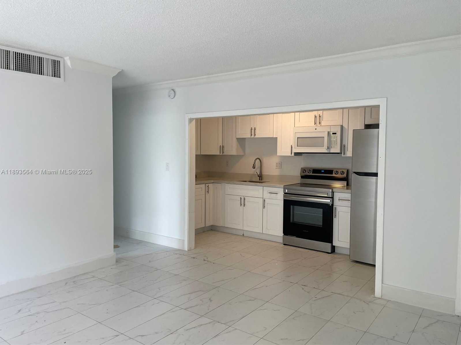 Small Image of 4660 NORTH WEST 79TH AVE #1B, Doral Number 2