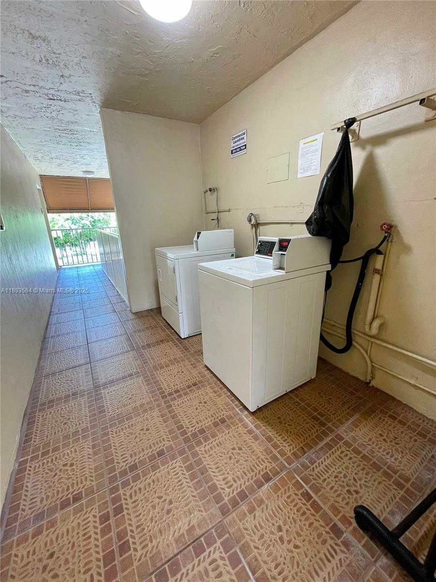 Small Image of 4660 NORTH WEST 79TH AVE #1B, Doral Number 20