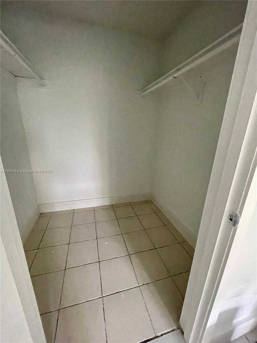 Small Image of 4660 NORTH WEST 79TH AVE #1B, Doral Number 7