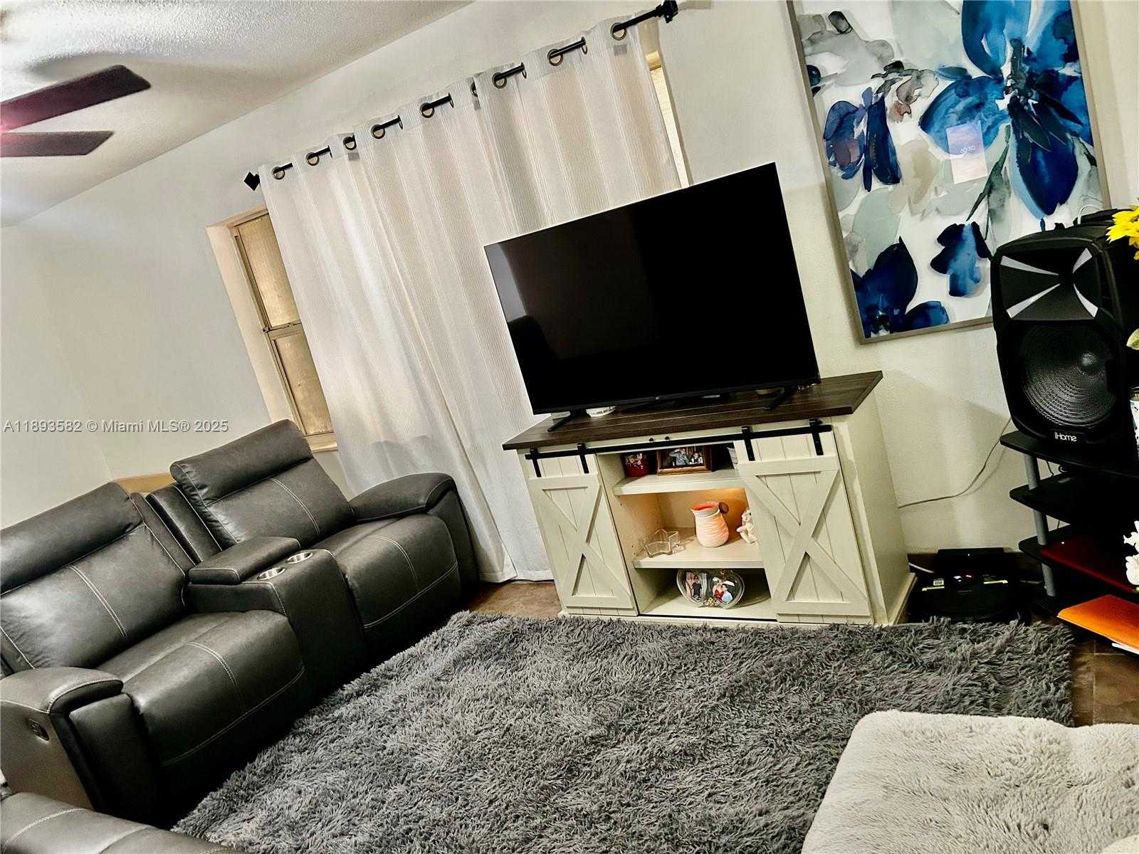 Small Image of 2918 FUNSTON ST #29B, Hollywood Number 11