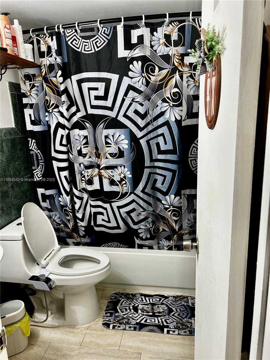 Small Image of 2918 FUNSTON ST #29B, Hollywood Number 4