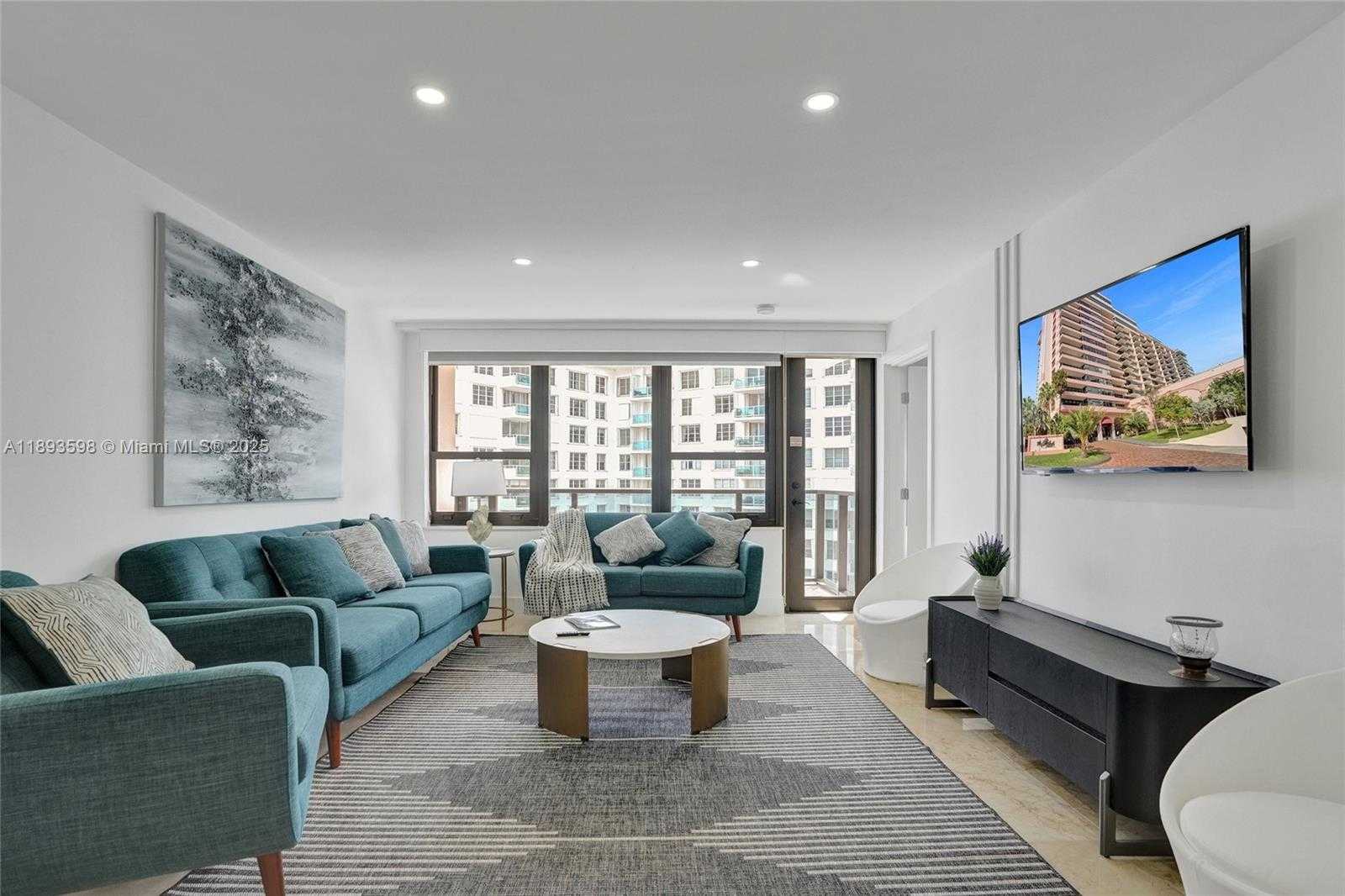Small Image of 5225 COLLINS AVE #1411, Miami Beach Number 11