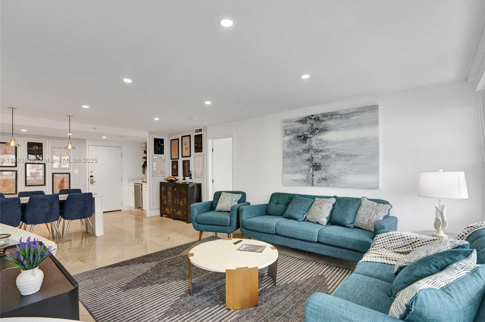 Small Image of 5225 COLLINS AVE #1411, Miami Beach Number 2