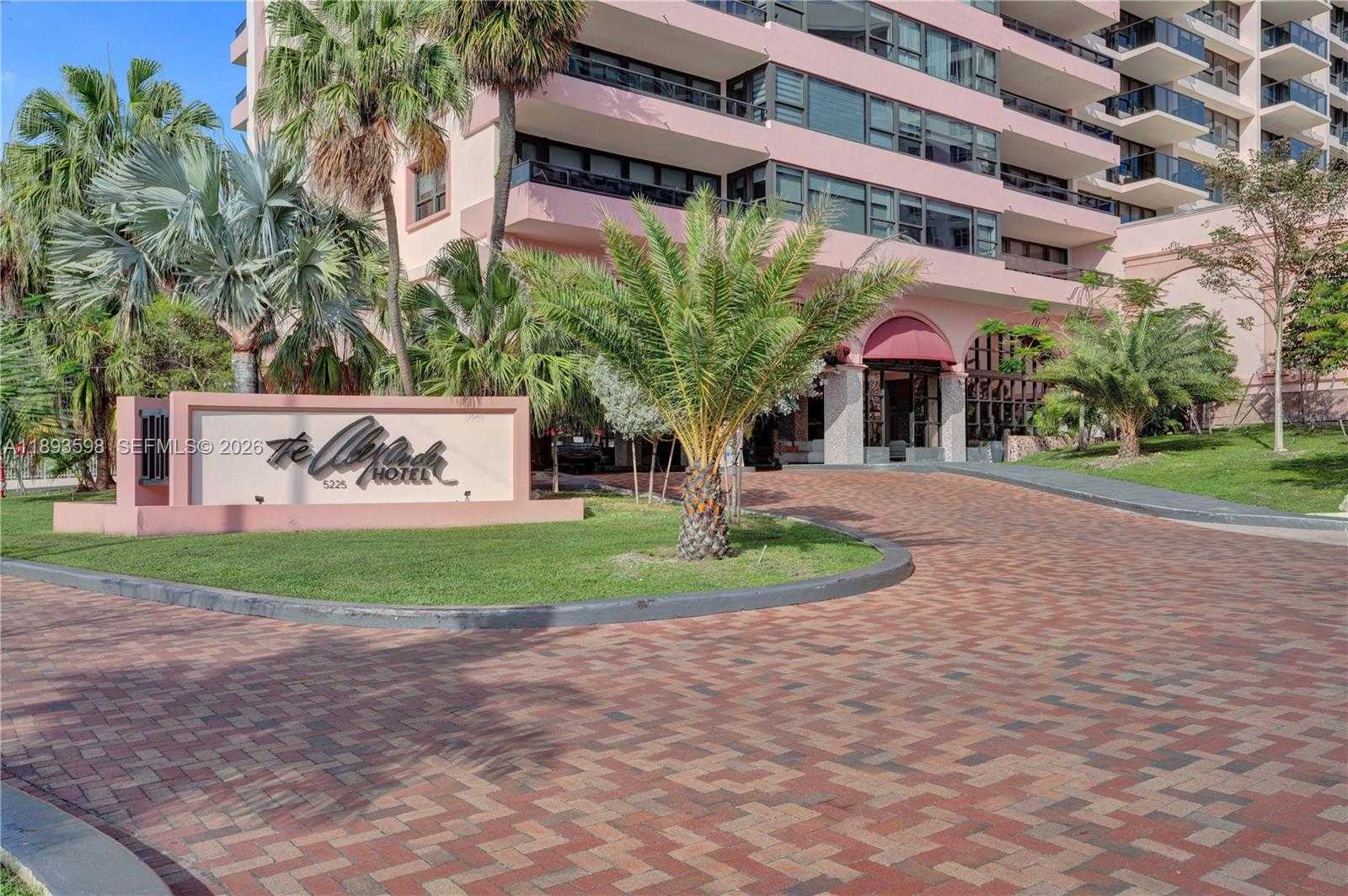 Small Image of 5225 COLLINS AVE #1411, Miami Beach Number 36