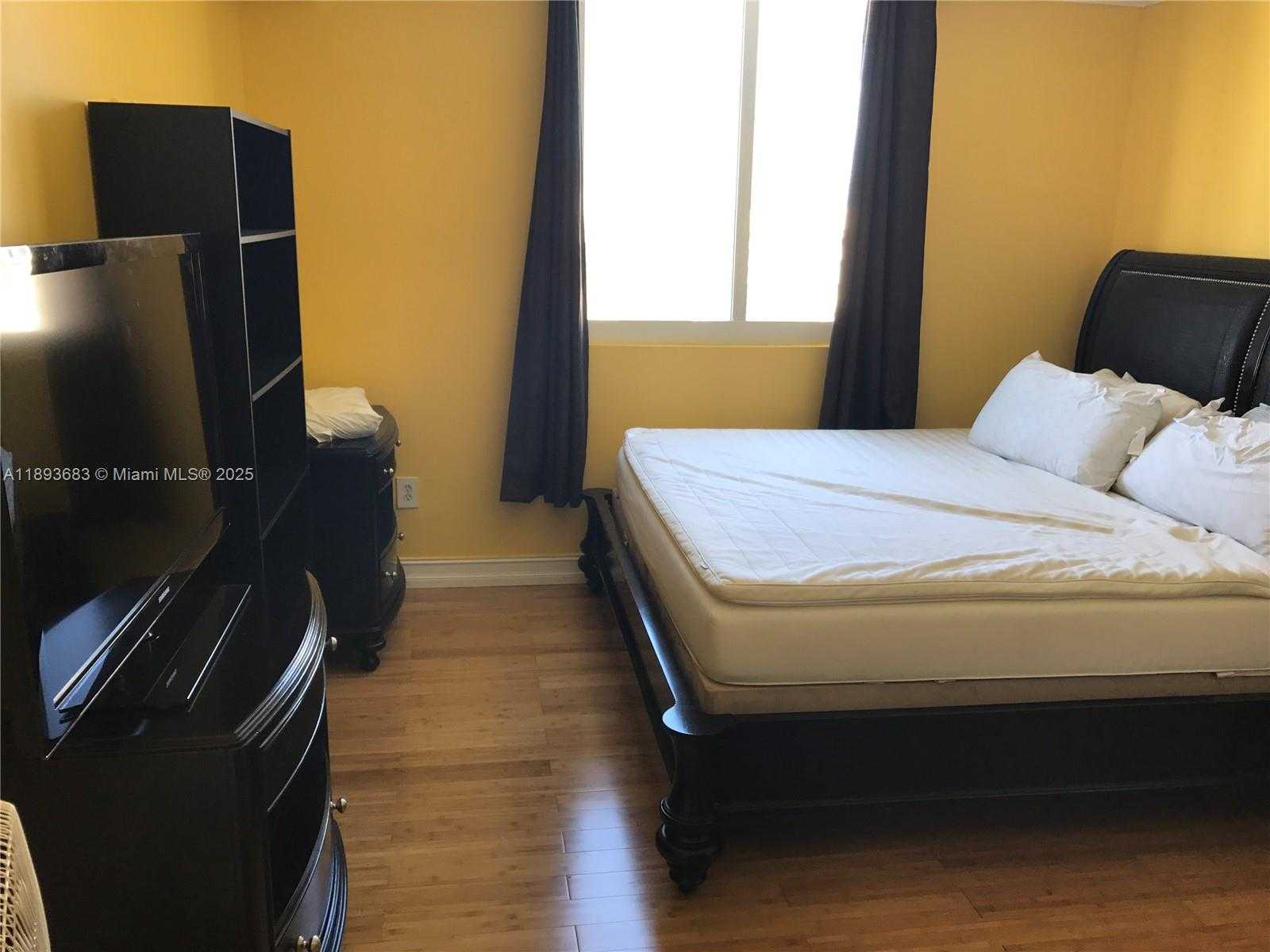Small Image of 275 NORTH EAST 18TH ST #808, Miami Number 19
