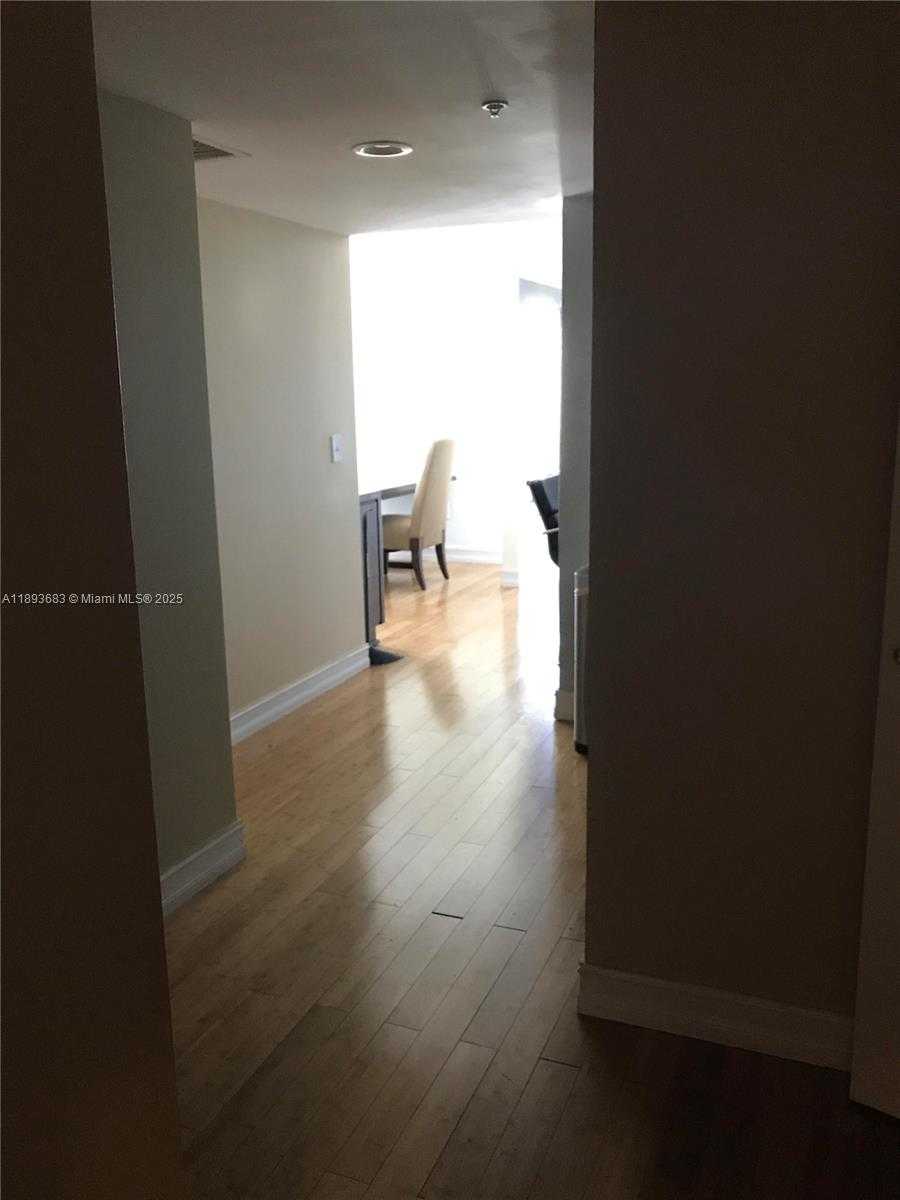 Small Image of 275 NORTH EAST 18TH ST #808, Miami Number 2