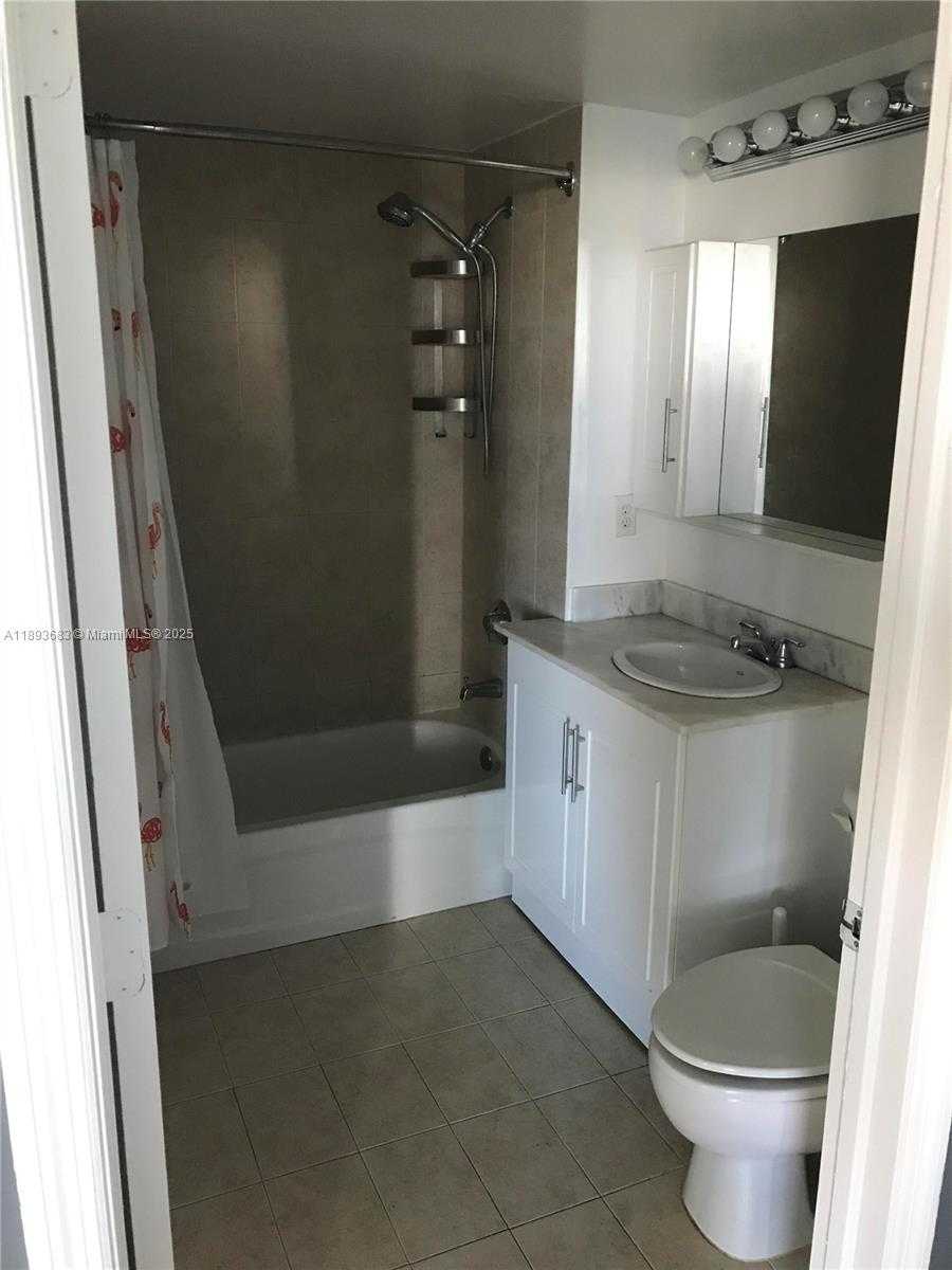 Small Image of 275 NORTH EAST 18TH ST #808, Miami Number 7