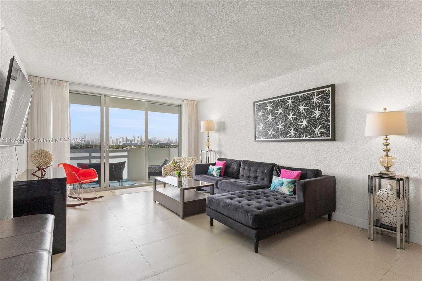 Small Image of 1500 BAY RD #1122S, Miami Beach Number 3