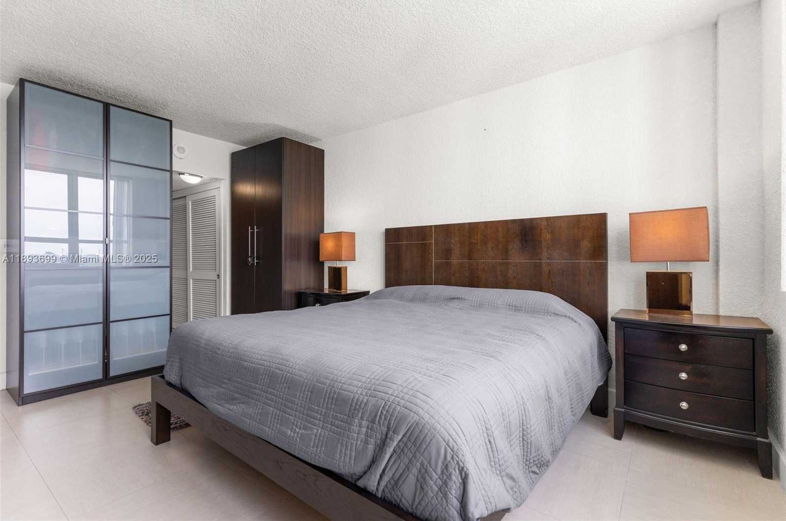 Small Image of 1500 BAY RD #1122S, Miami Beach Number 8