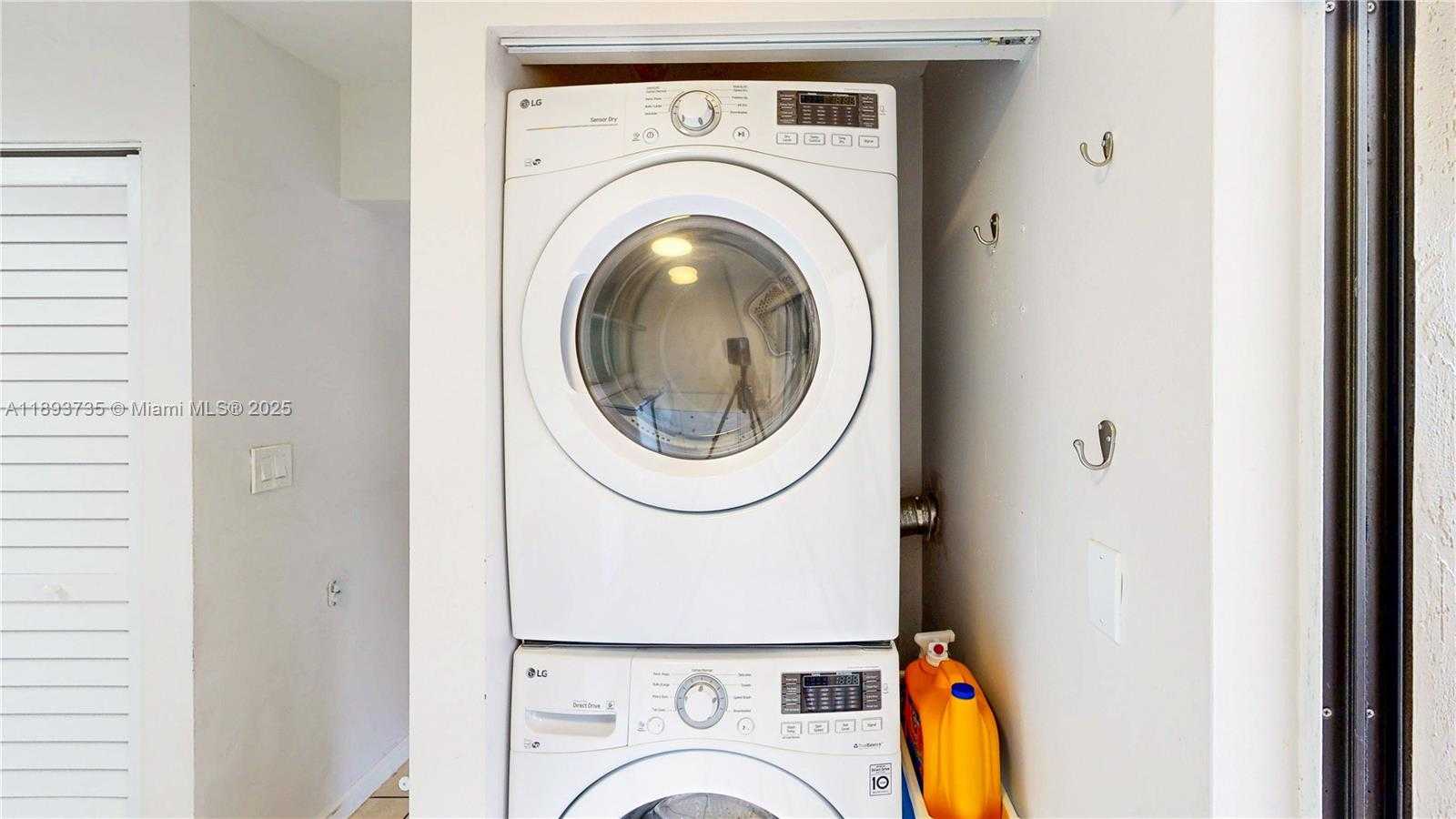 Small Image of 13292 SOUTH WEST 114TH TER, Miami Number 17