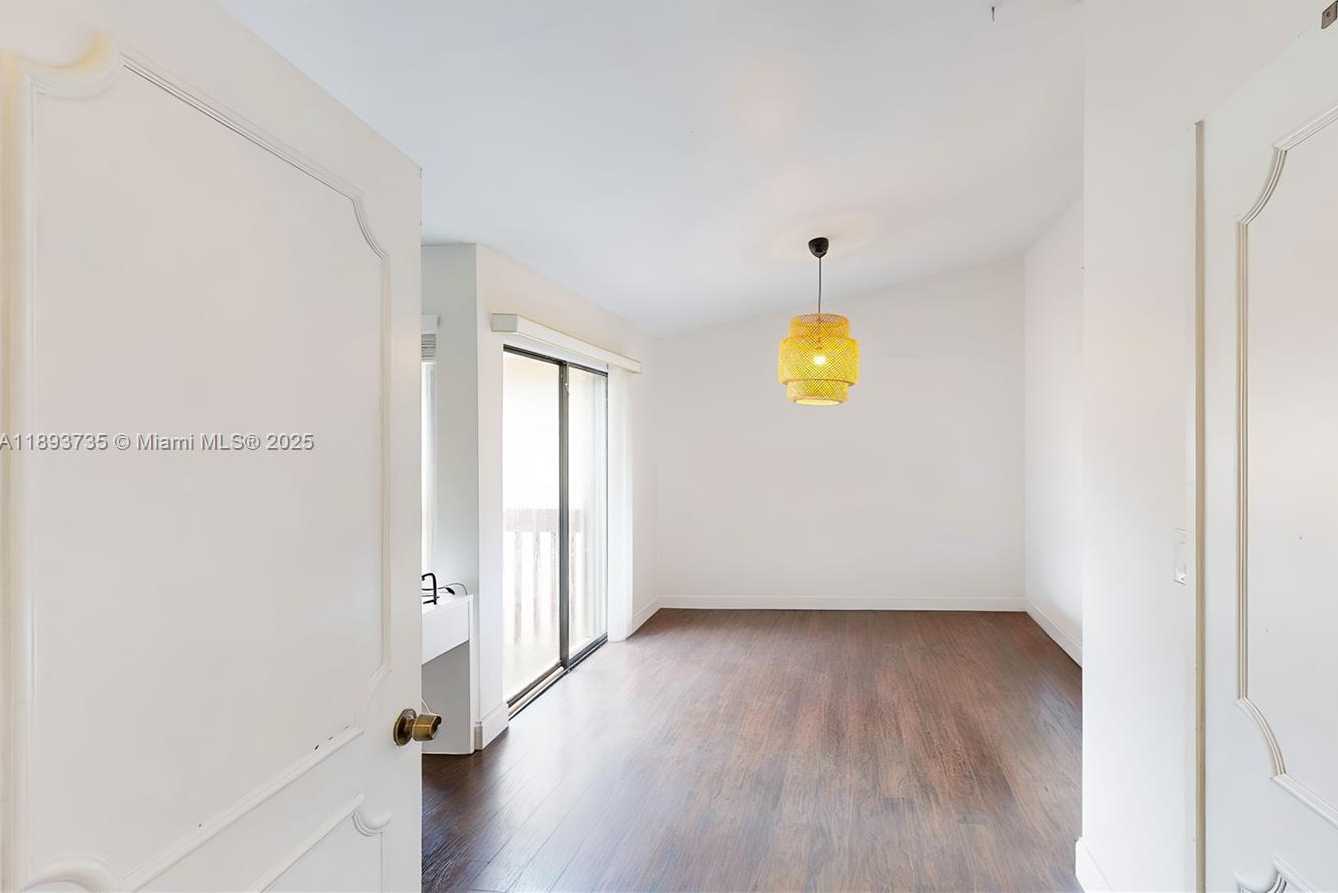 Small Image of 13292 SOUTH WEST 114TH TER, Miami Number 22