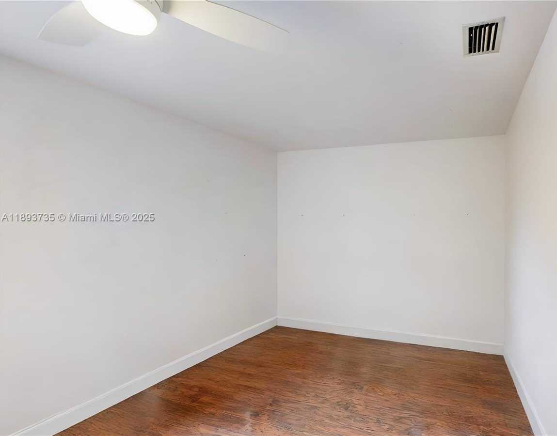 Small Image of 13292 SOUTH WEST 114TH TER, Miami Number 36