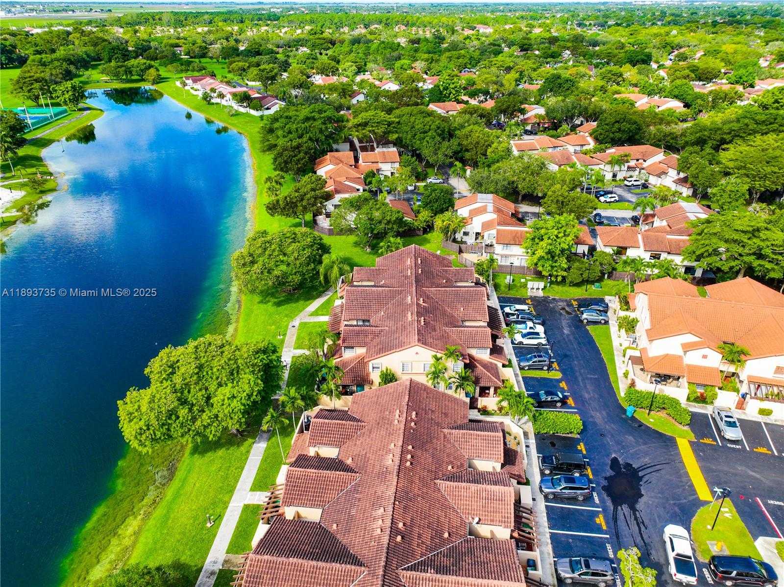 Small Image of 13292 SOUTH WEST 114TH TER, Miami Number 57