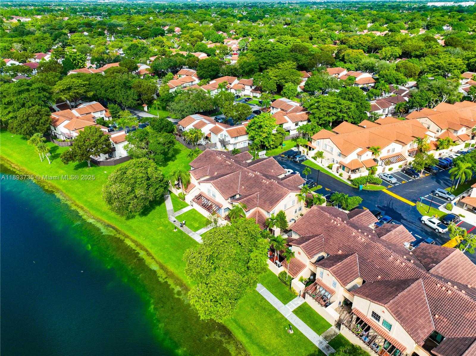 Small Image of 13292 SOUTH WEST 114TH TER, Miami Number 60