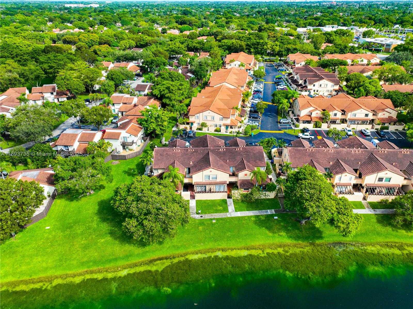 Small Image of 13292 SOUTH WEST 114TH TER, Miami Number 61