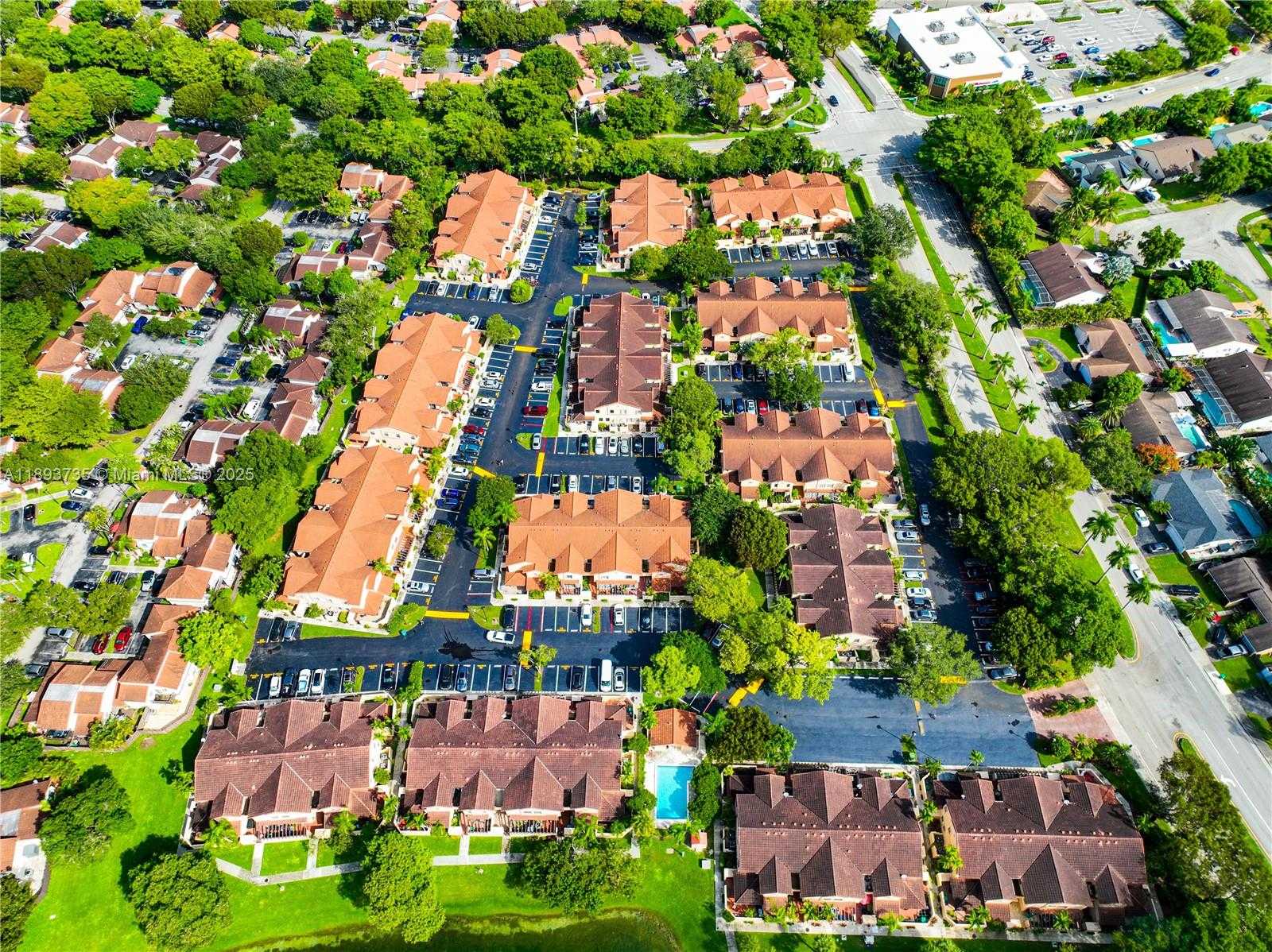 Small Image of 13292 SOUTH WEST 114TH TER, Miami Number 62