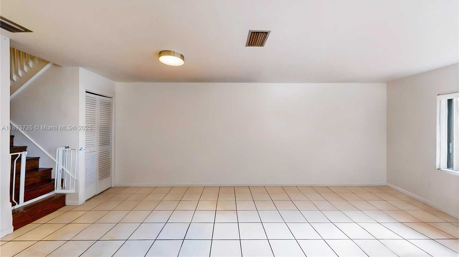 Small Image of 13292 SOUTH WEST 114TH TER, Miami Number 7