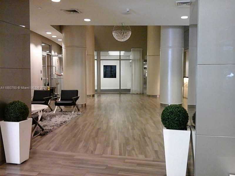 Small Image of 1750 NORTH BAYSHORE DR #4812, Miami Number 17