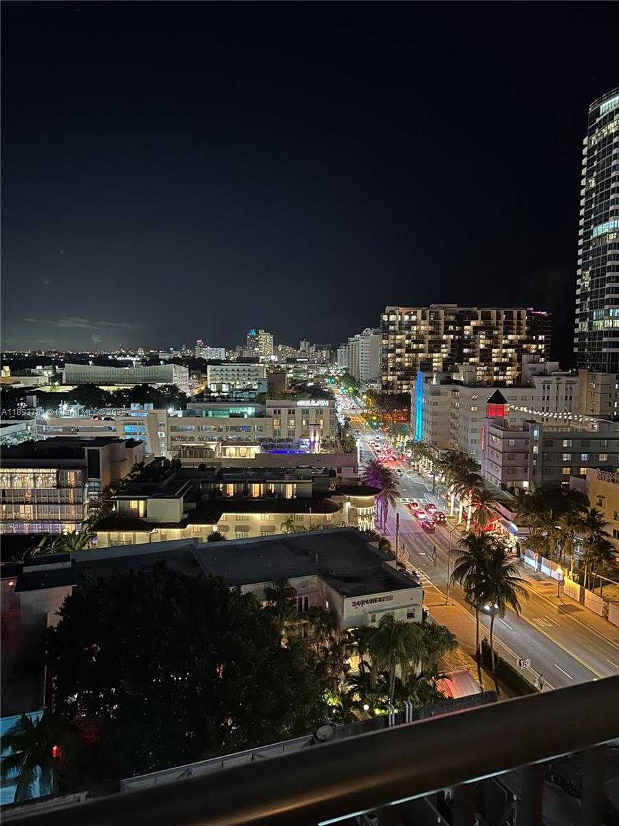 Small Image of 1800 COLLINS AVE #15B, Miami Beach Number 5