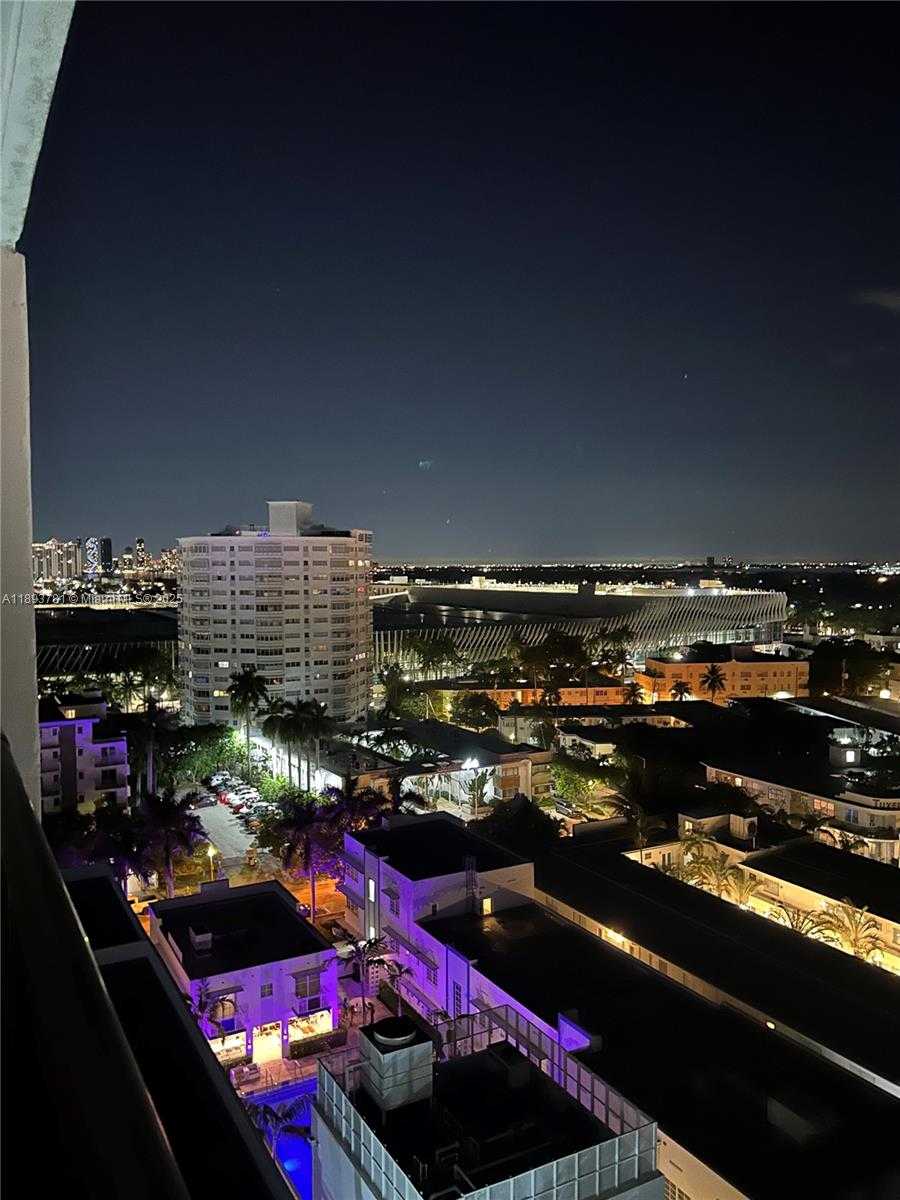 Small Image of 1800 COLLINS AVE #15B, Miami Beach Number 7