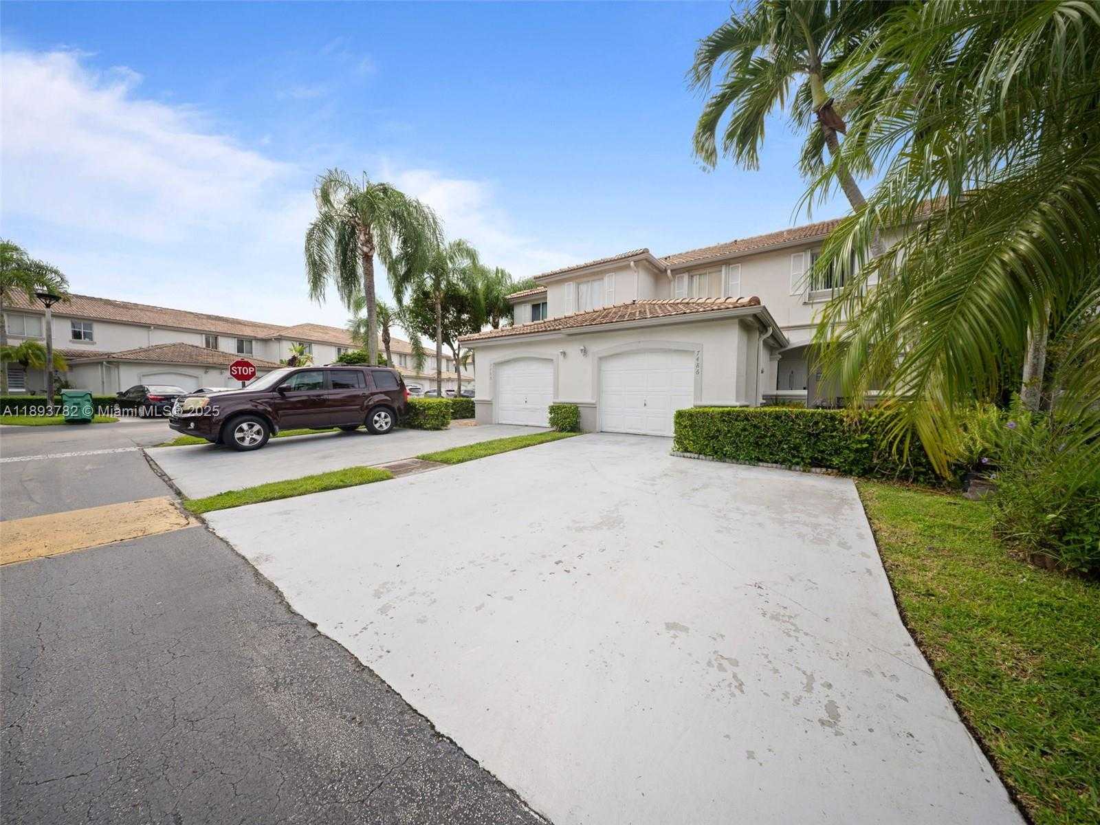 Small Image of 7486 SOUTH WEST 162ND CT, Miami Number 15