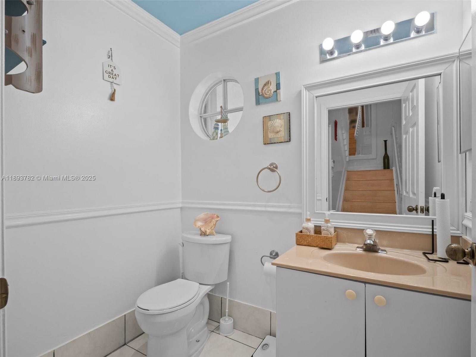 Small Image of 7486 SOUTH WEST 162ND CT, Miami Number 30