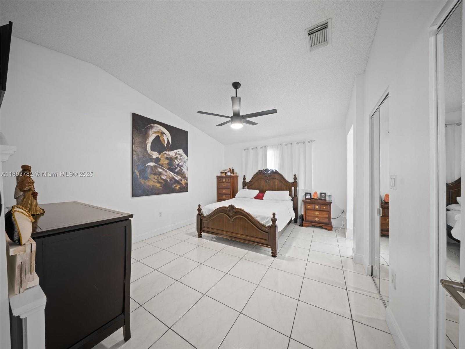 Small Image of 7486 SOUTH WEST 162ND CT, Miami Number 37