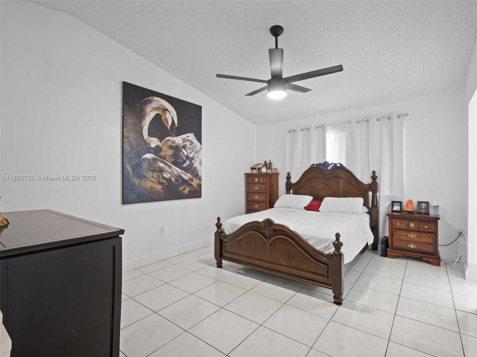 Small Image of 7486 SOUTH WEST 162ND CT, Miami Number 38