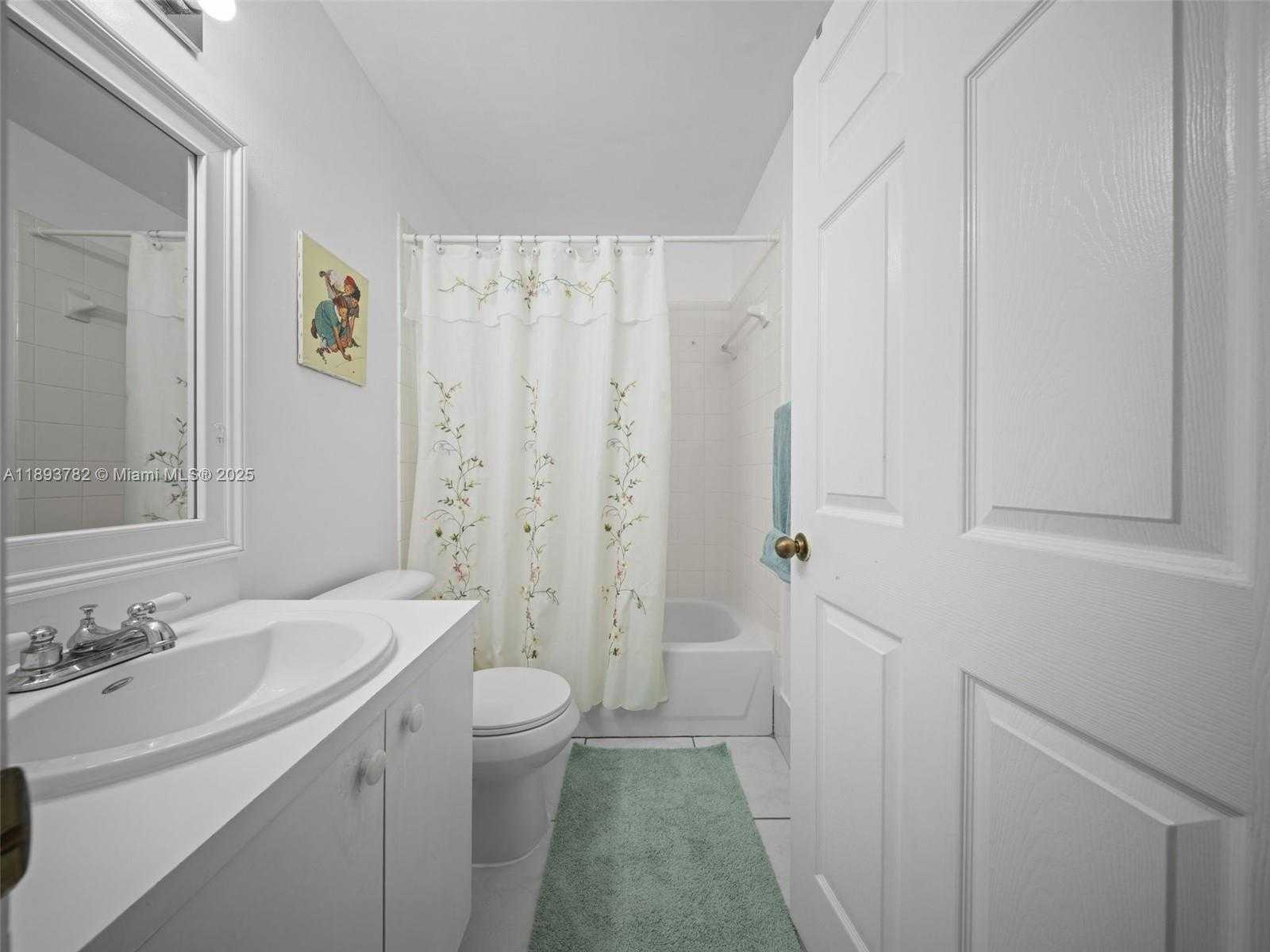 Small Image of 7486 SOUTH WEST 162ND CT, Miami Number 39