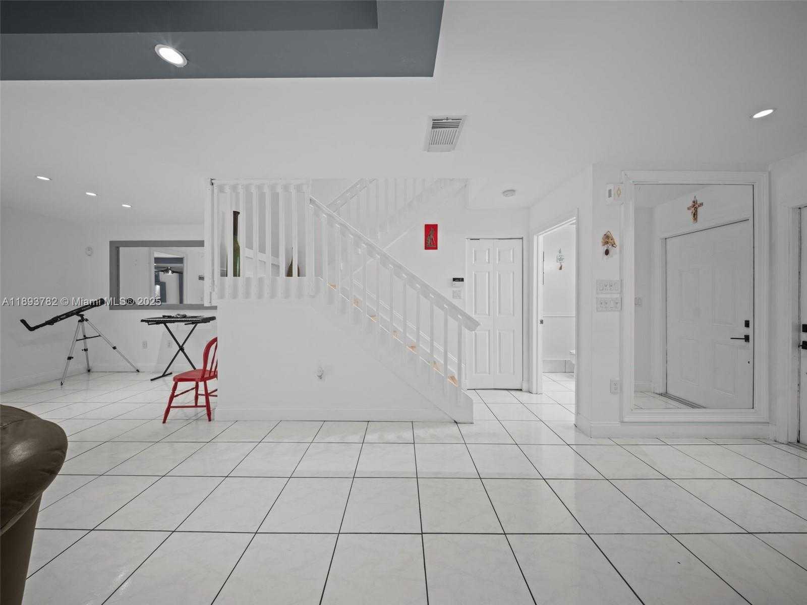 Small Image of 7486 SOUTH WEST 162ND CT, Miami Number 4
