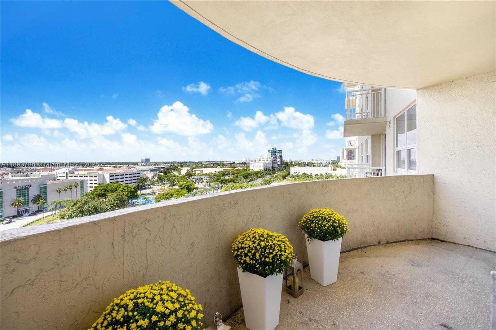 Small Image of 19501 WEST COUNTRY CLUB DR #1111, Aventura Number 13