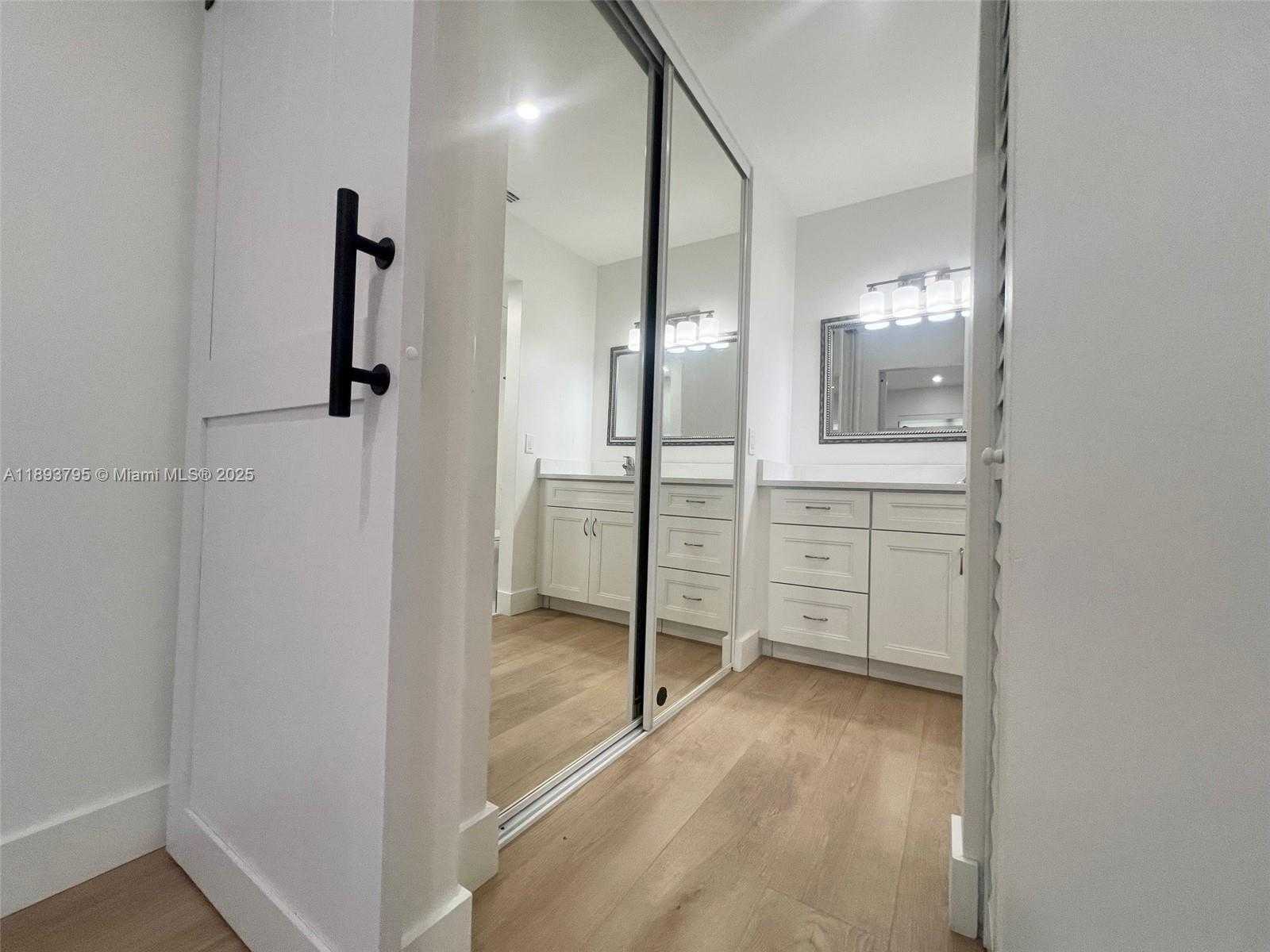 Small Image of 1000 RIVER REACH DR #101, Fort Lauderdale Number 13