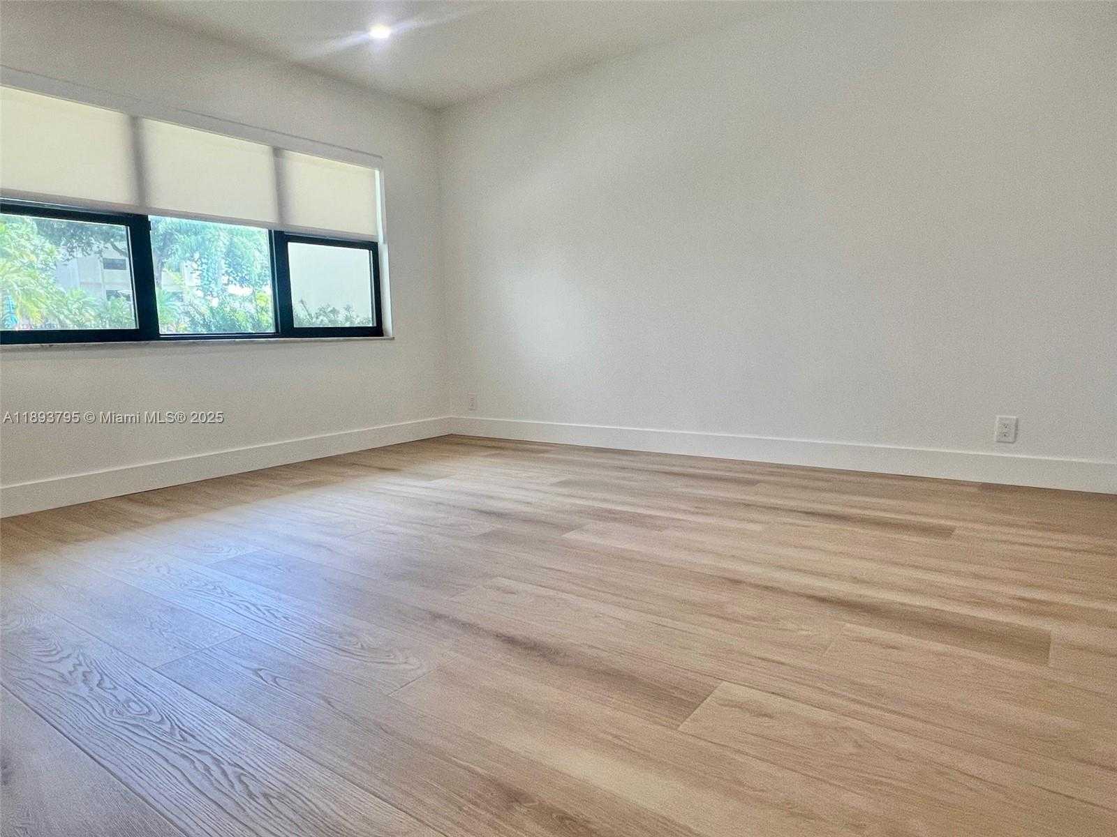 Small Image of 1000 RIVER REACH DR #101, Fort Lauderdale Number 7