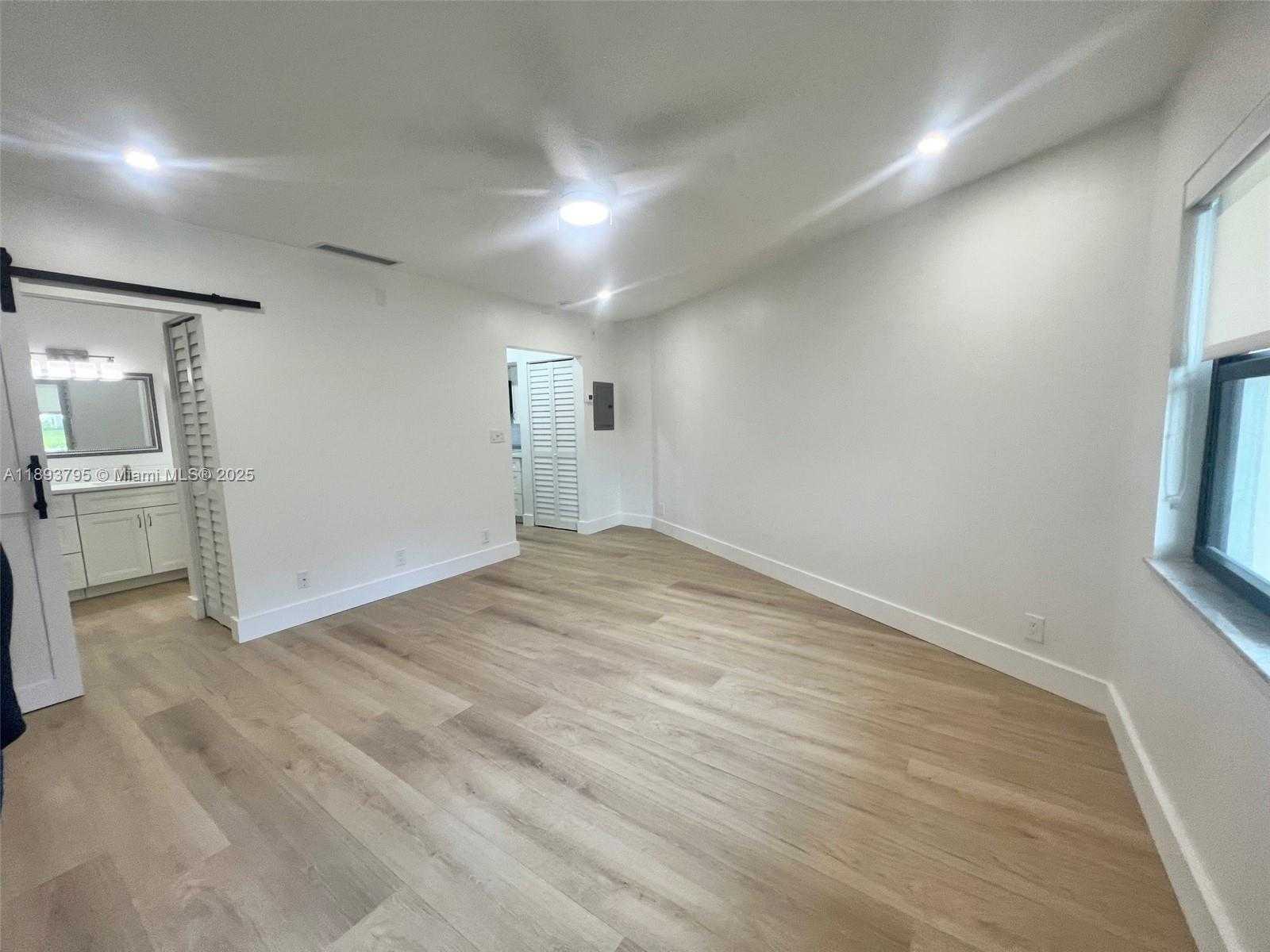 Small Image of 1000 RIVER REACH DR #101, Fort Lauderdale Number 8