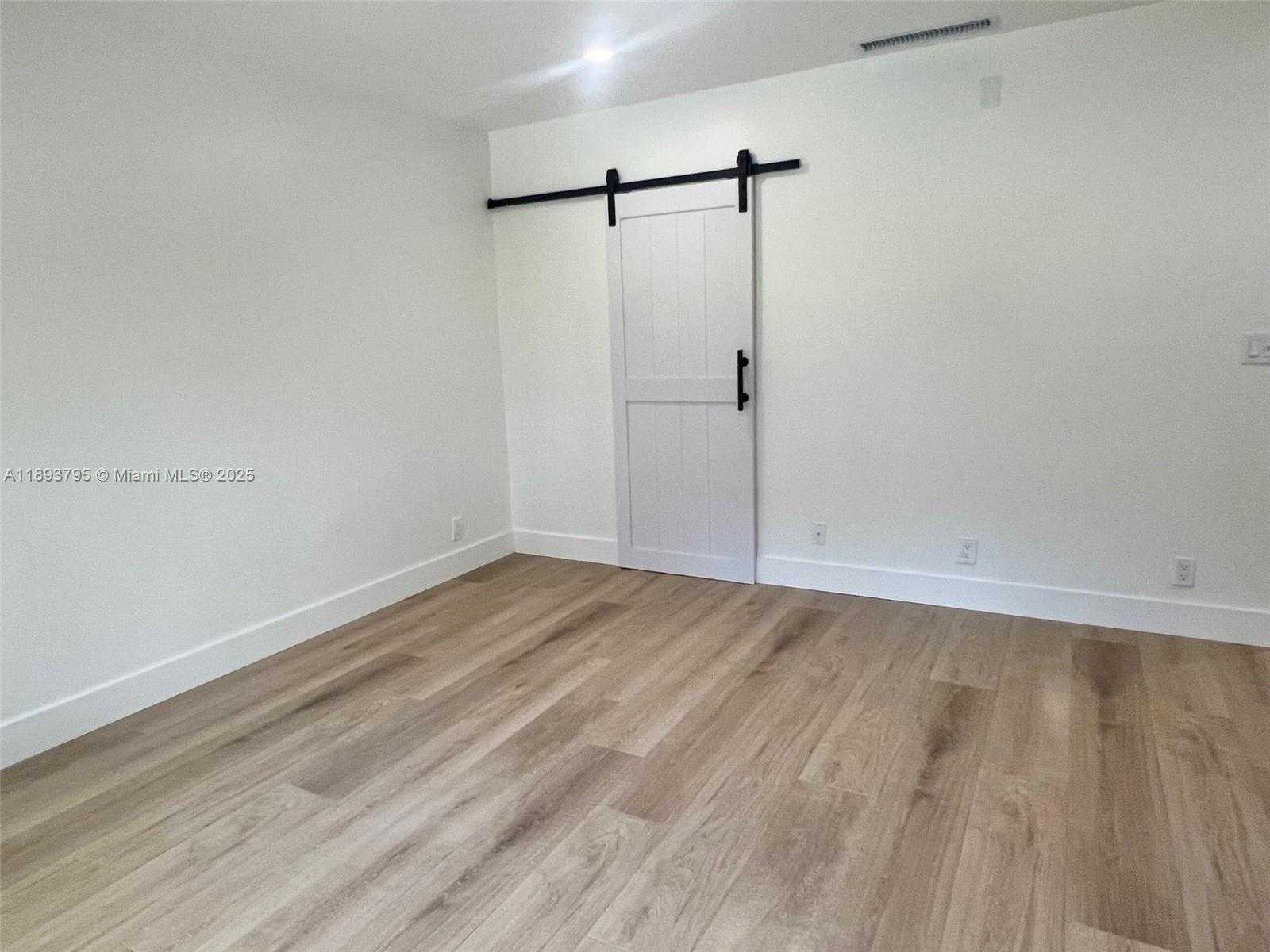 Small Image of 1000 RIVER REACH DR #101, Fort Lauderdale Number 9