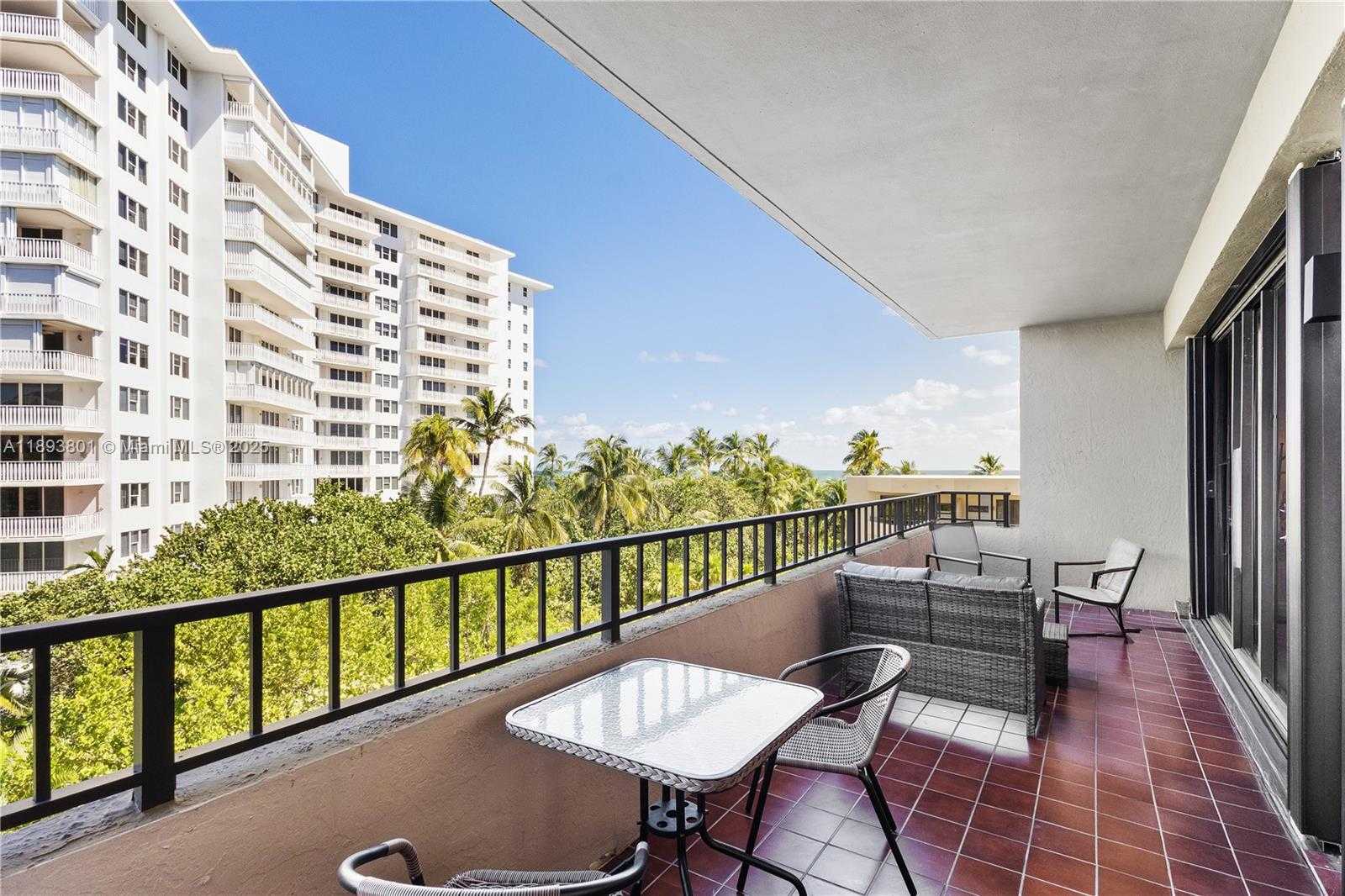 Small Image of 251 CRANDON BLVD #441, Key Biscayne Number 4
