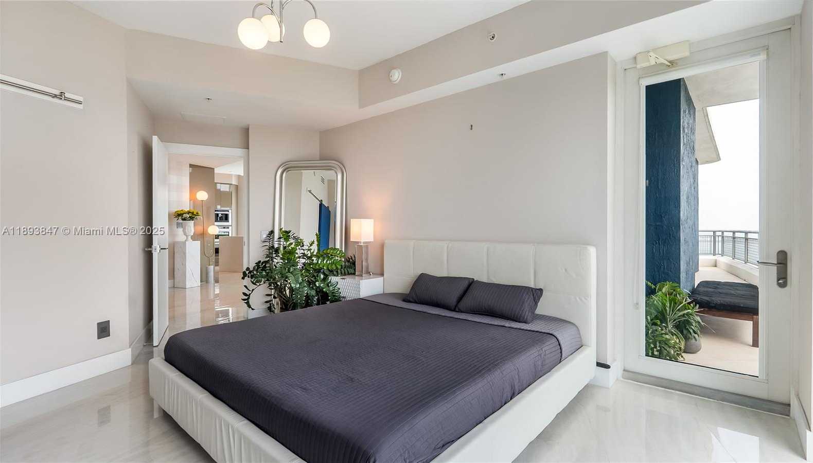 Small Image of 60 SOUTH WEST 13TH ST #4200, Miami Number 17