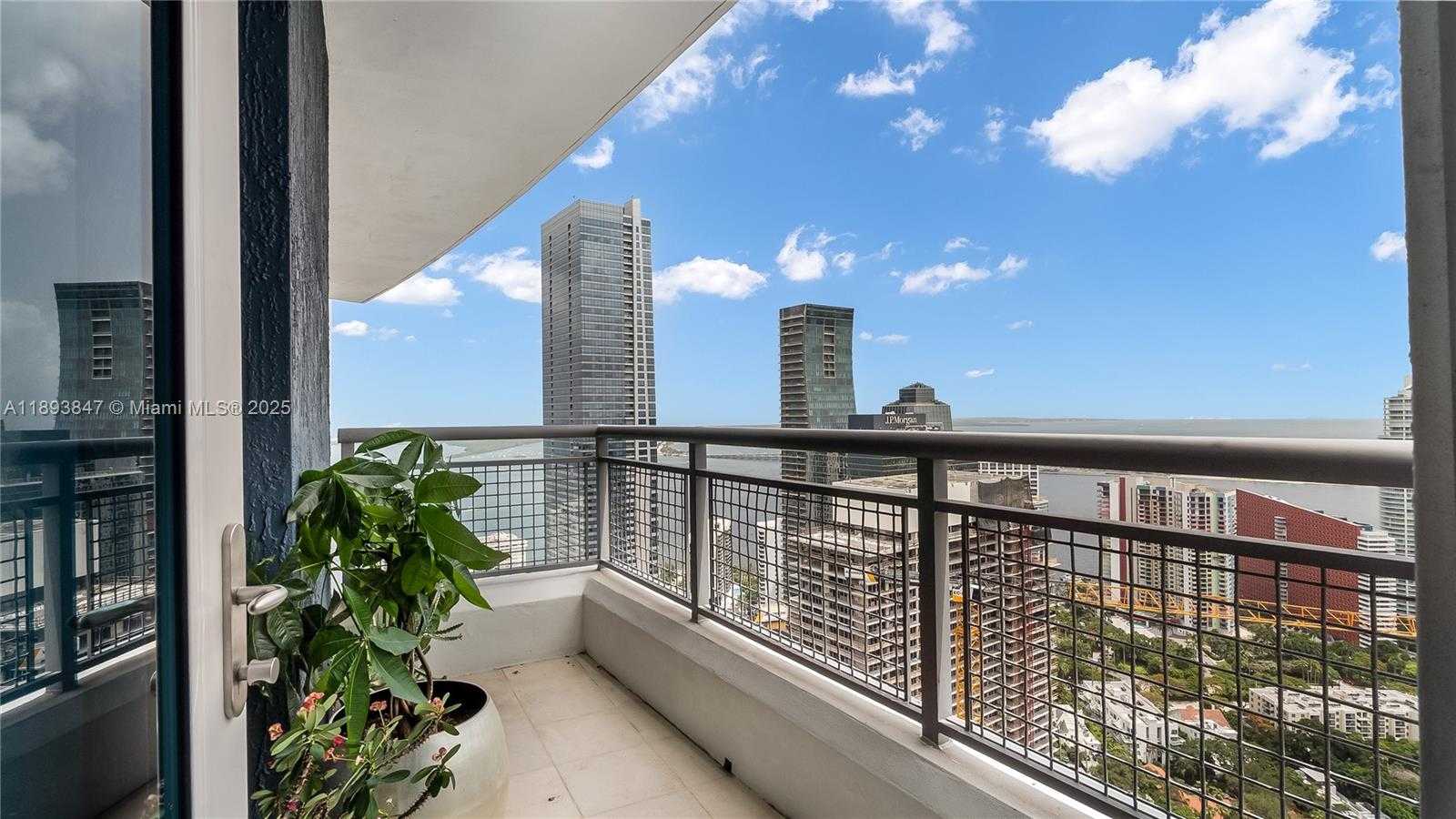 Small Image of 60 SOUTH WEST 13TH ST #4200, Miami Number 38