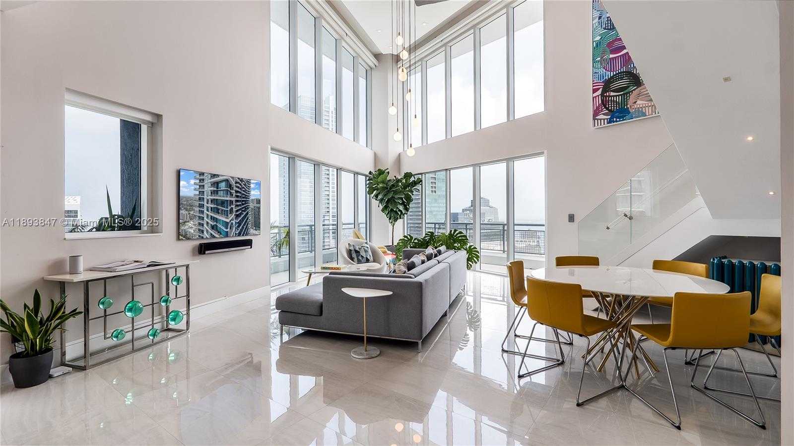 Small Image of 60 SOUTH WEST 13TH ST #4200, Miami Number 42