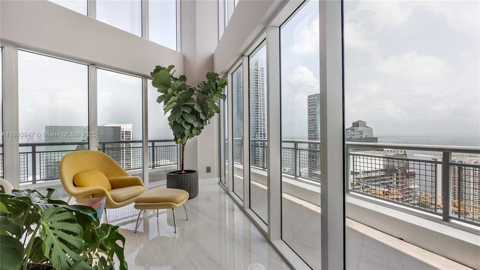 Small Image of 60 SOUTH WEST 13TH ST #4200, Miami Number 43