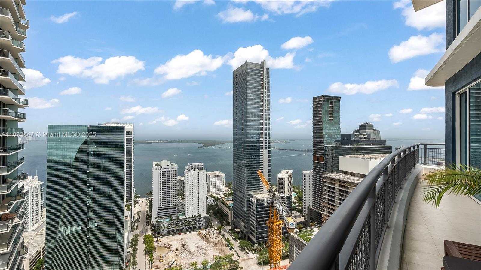 Small Image of 60 SOUTH WEST 13TH ST #4200, Miami Number 46