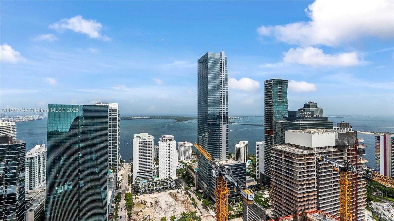 Small Image of 60 SOUTH WEST 13TH ST #4200, Miami Number 47