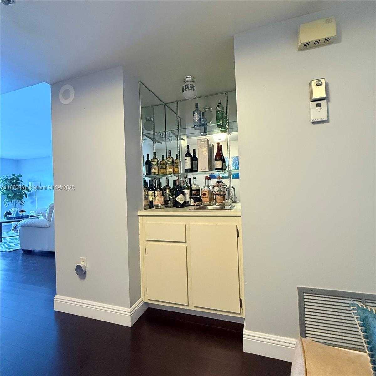 Small Image of 1201 SOUTH OCEAN DR #1609S, Hollywood Number 11
