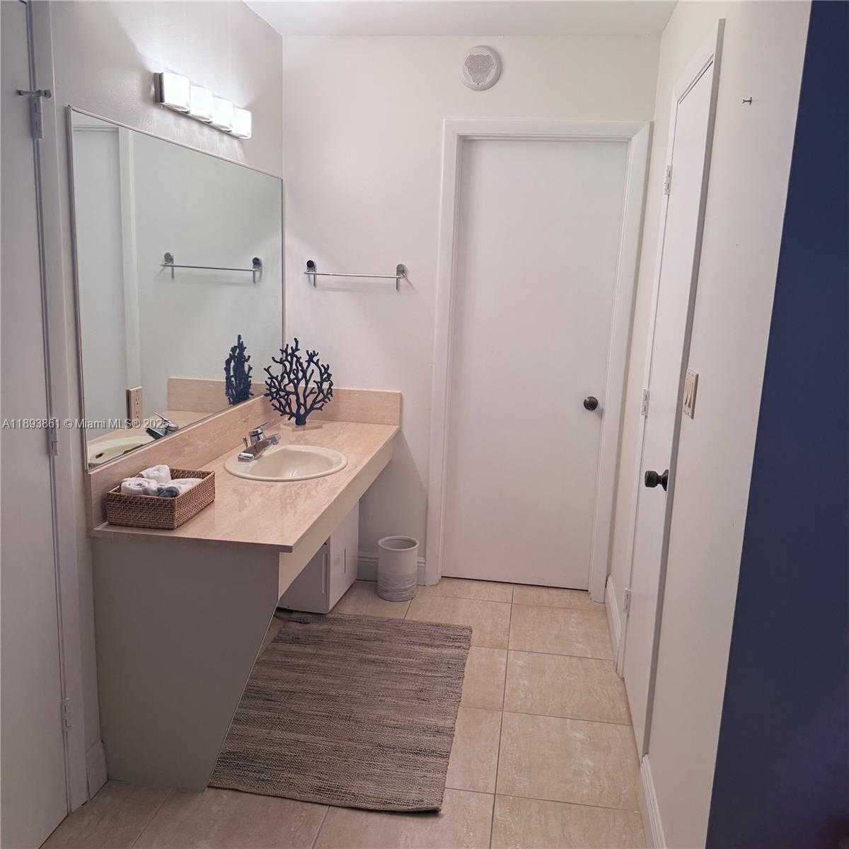 Small Image of 1201 SOUTH OCEAN DR #1609S, Hollywood Number 20